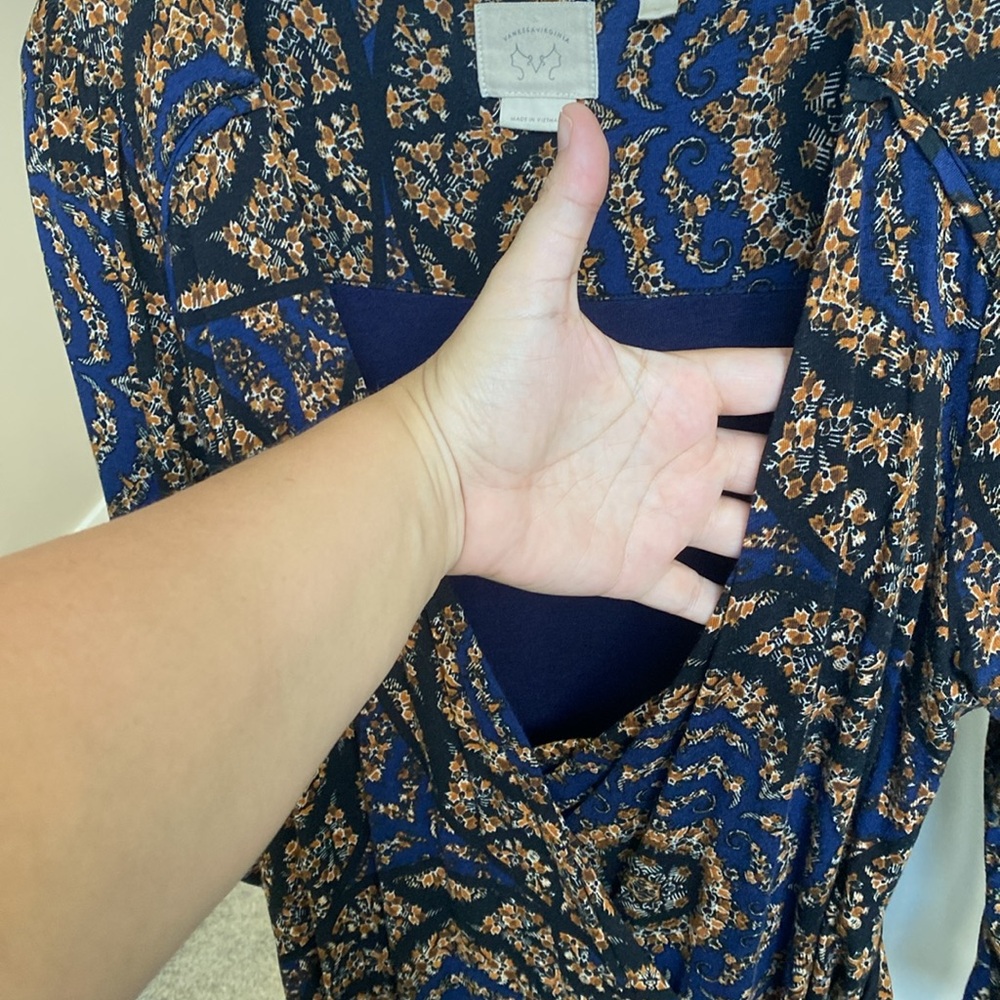 Deep-V Faux Wrap Patterned Dress - Picture 2 of 9